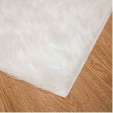 Килим TAFALLA с дълъг косъм, имитация на вълна, с анти-слип основа, Бял